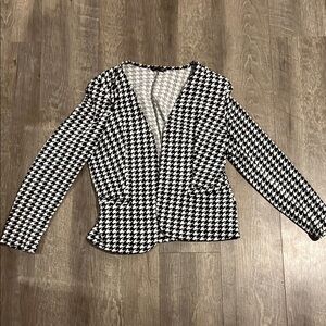 SHEIN Black and White Houndstooth Blazer